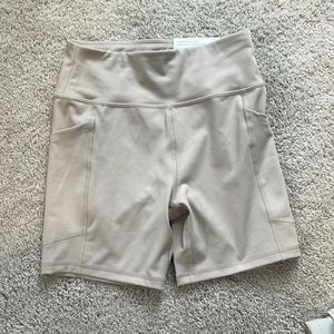 AMERICAN EAGLE SIZE S BIKE SHORT- cream/beige color